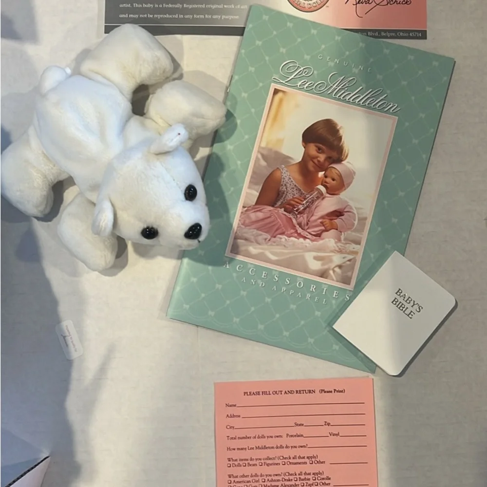 Lee Middleton Original Doll – “Polar Baby” (Millennium 2000 Limited Edition) - Picture 3 of 4